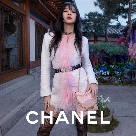 JENNIE for the CHANEL 22 Bag Campaign 